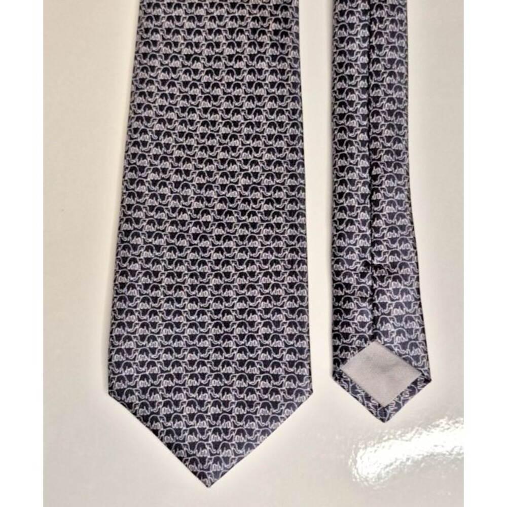 Jim Thompson Necktie Blue w\ Elephant Design 60 in. long 3.5 in. wide business